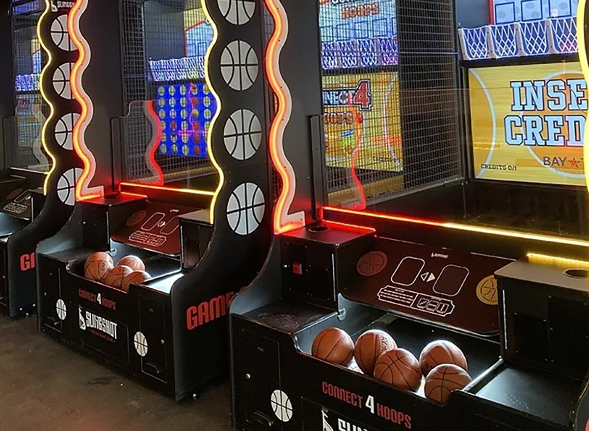 indoor basketball hoop game