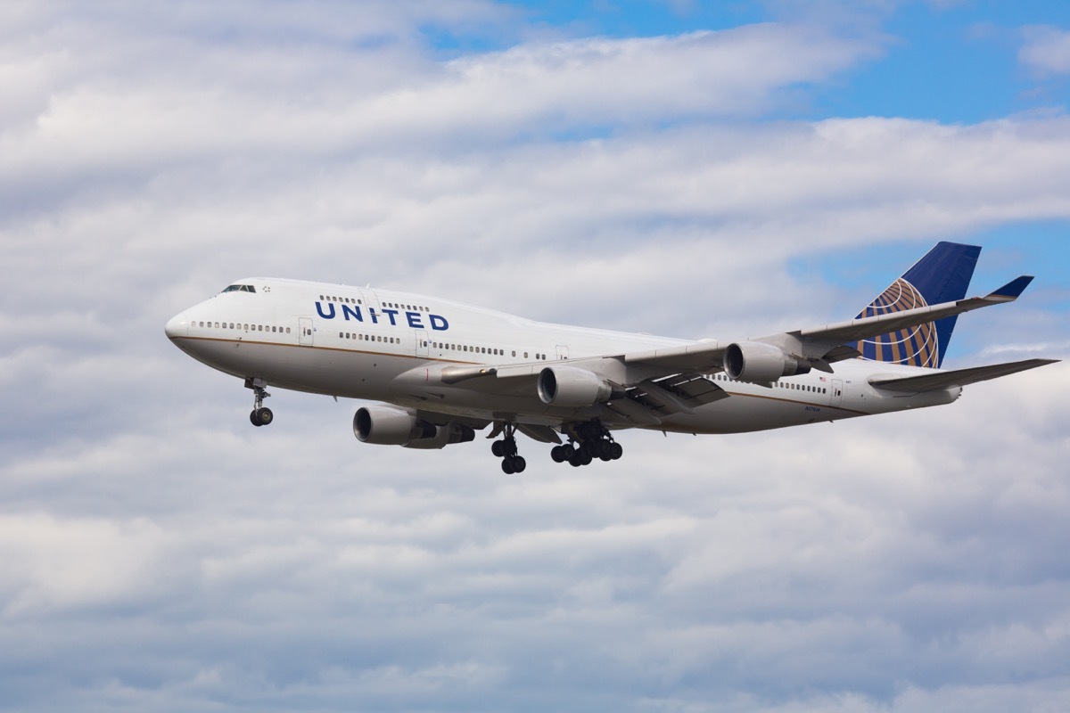 Boeing 747-422, N171UA of United Airlines approach and landing at Frankfurt Airport