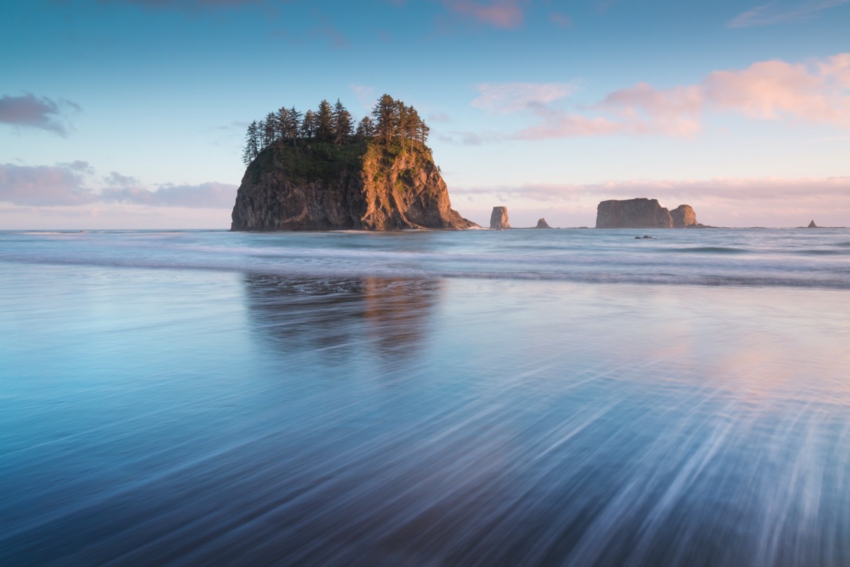 la push over the pacific ocean viewed from the beach