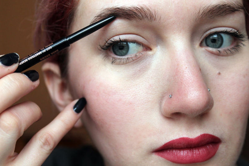 10_Tricks_That_Will_Make_Your_Makeup_Application_Easy_And_Flawless_5