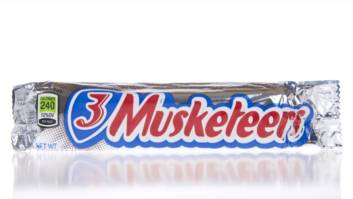 3 musketeers bar