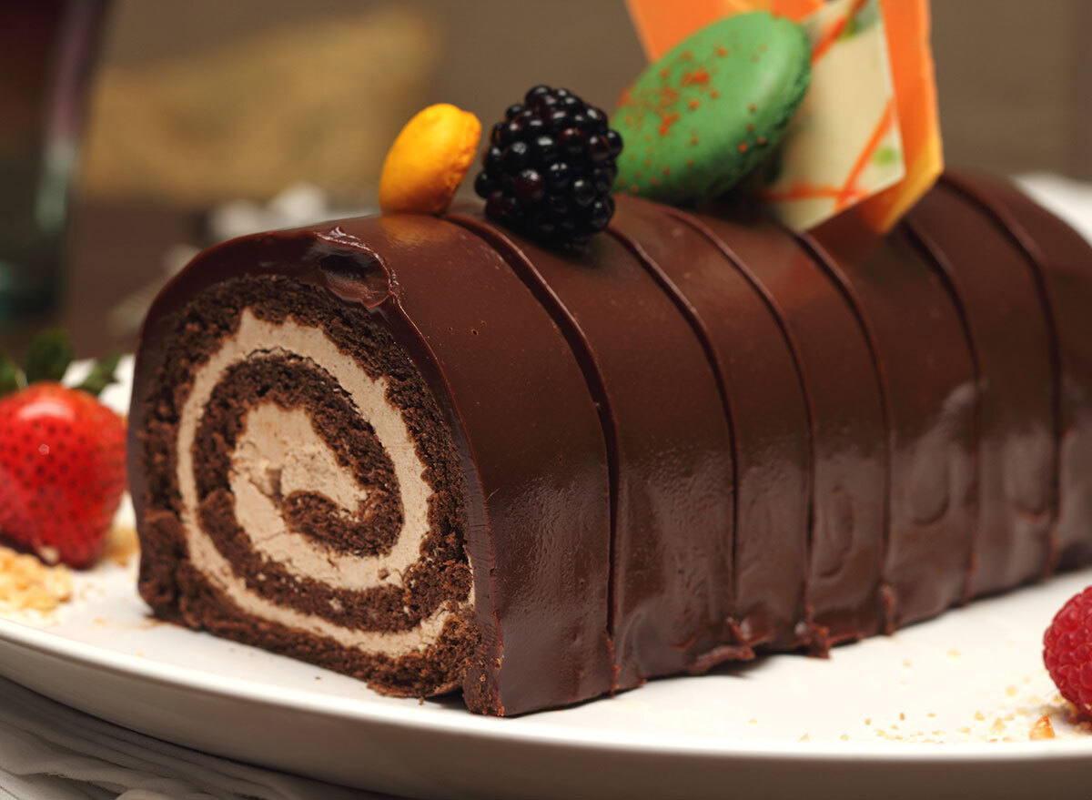 swiss roll cake