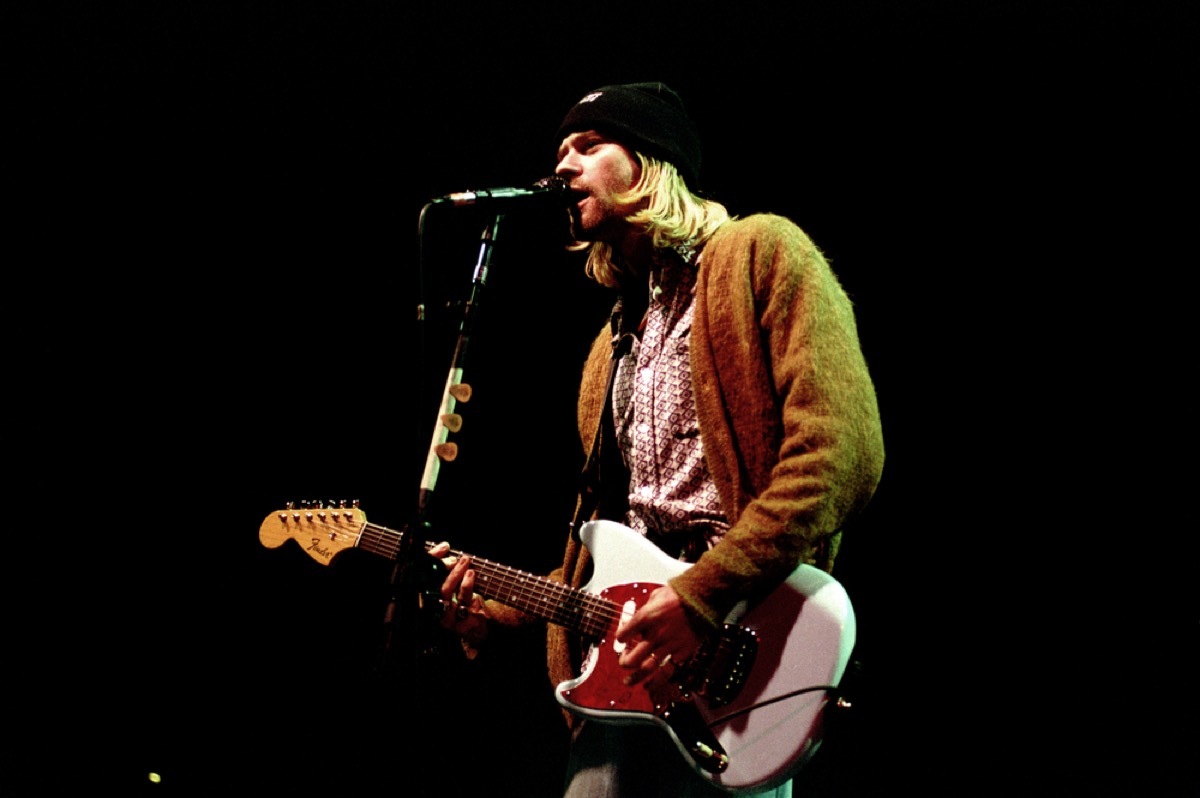 Kurt Cobain performing