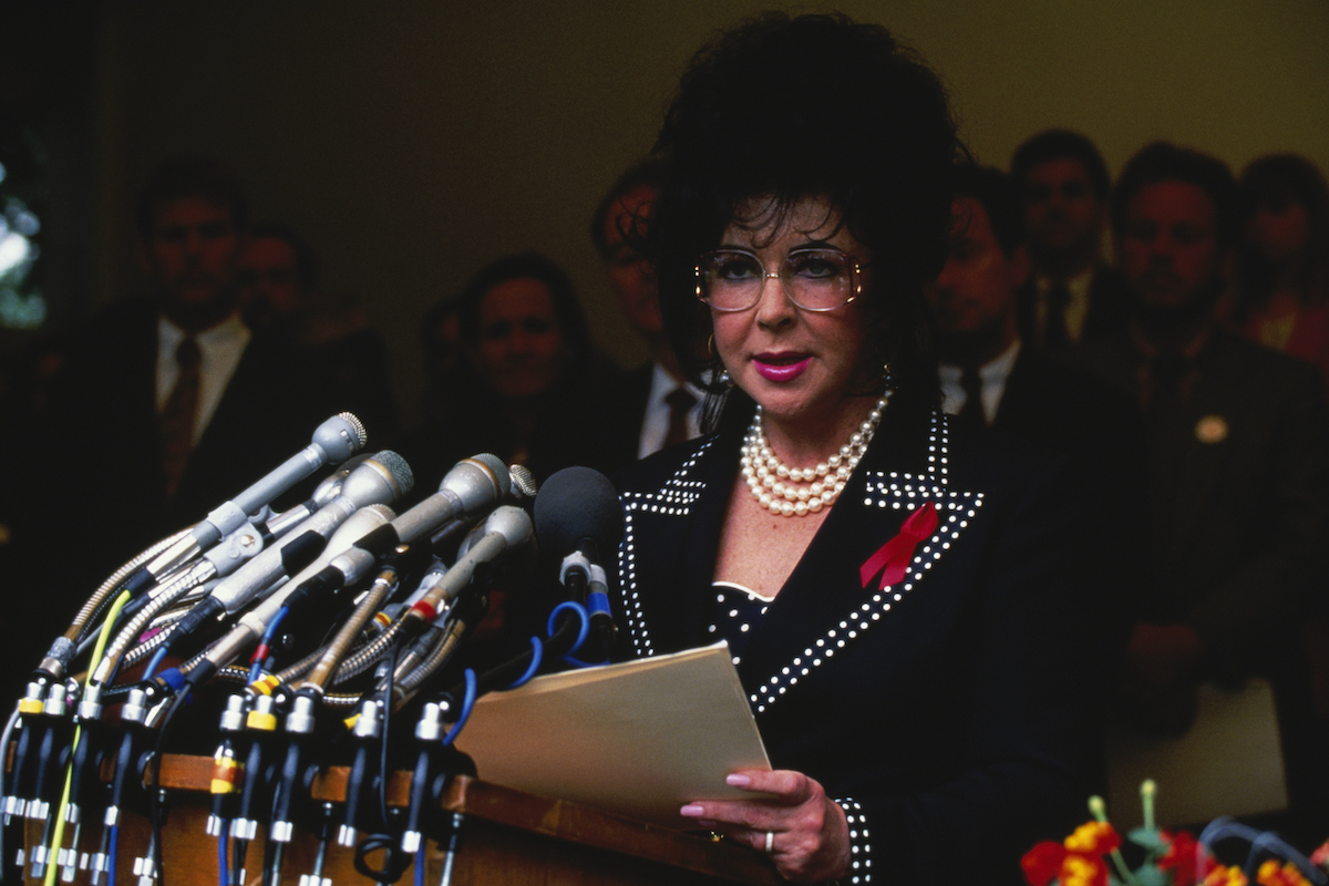 Elizabeth Taylor testifying about AIDS in front of the Senate Labor and Human Resources Committee in 1992