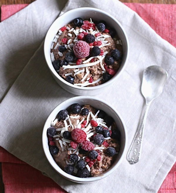 OVERNIGHT CHOCOLATE CHIA OAT PUDDING