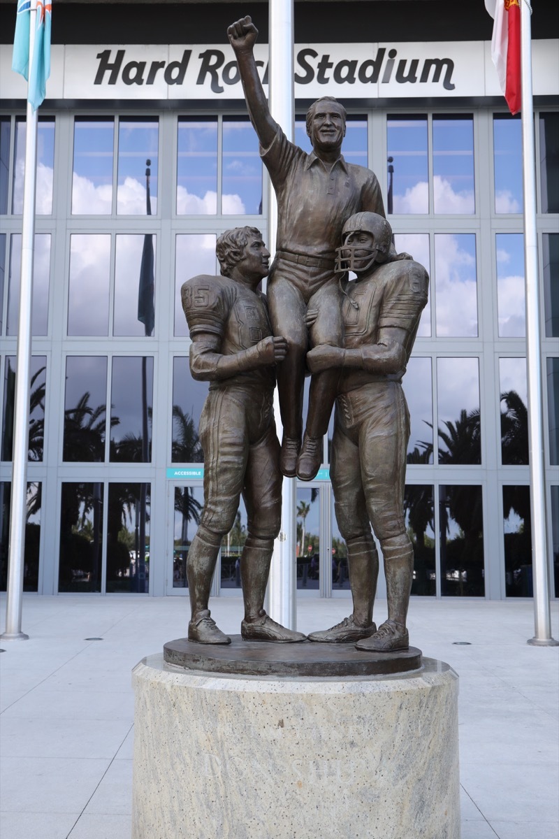 Statue of coach Don Shula in Florida