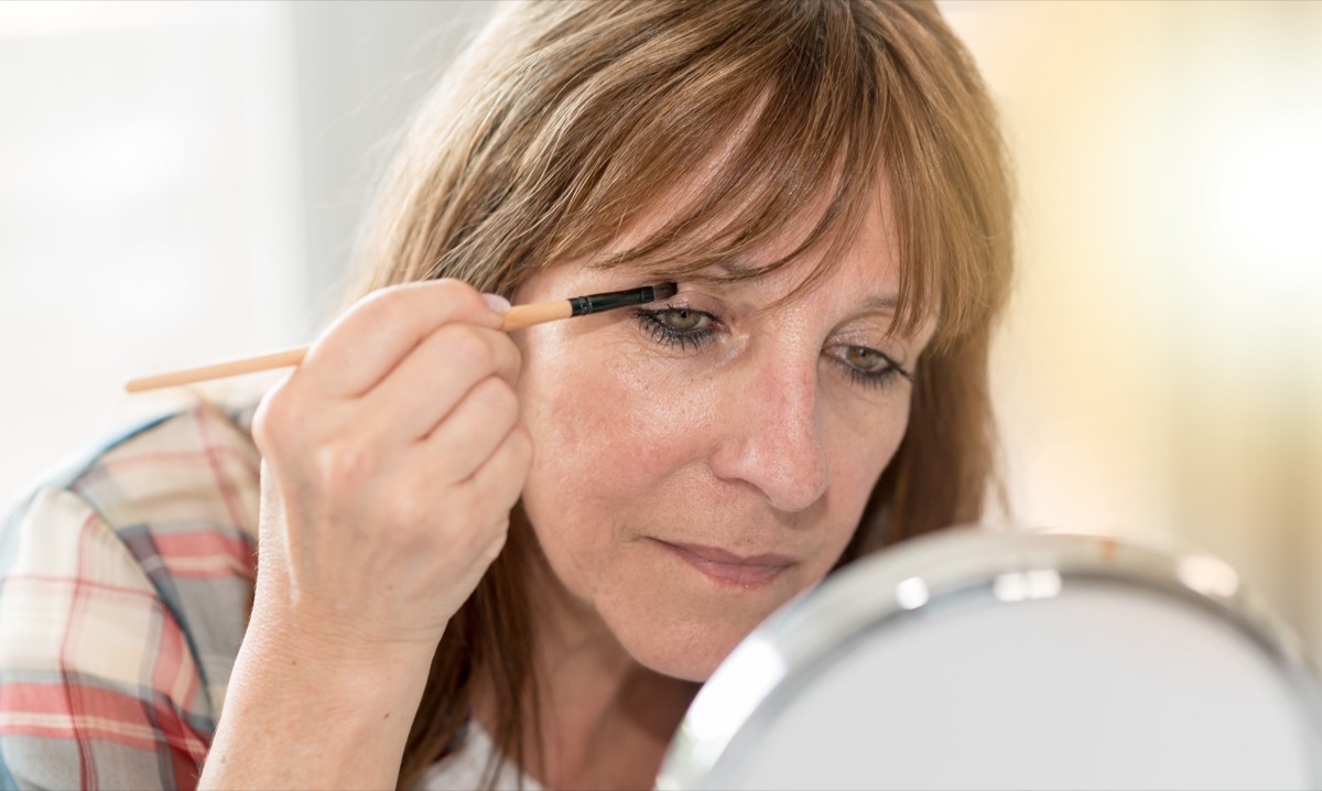 eyeshadow woman