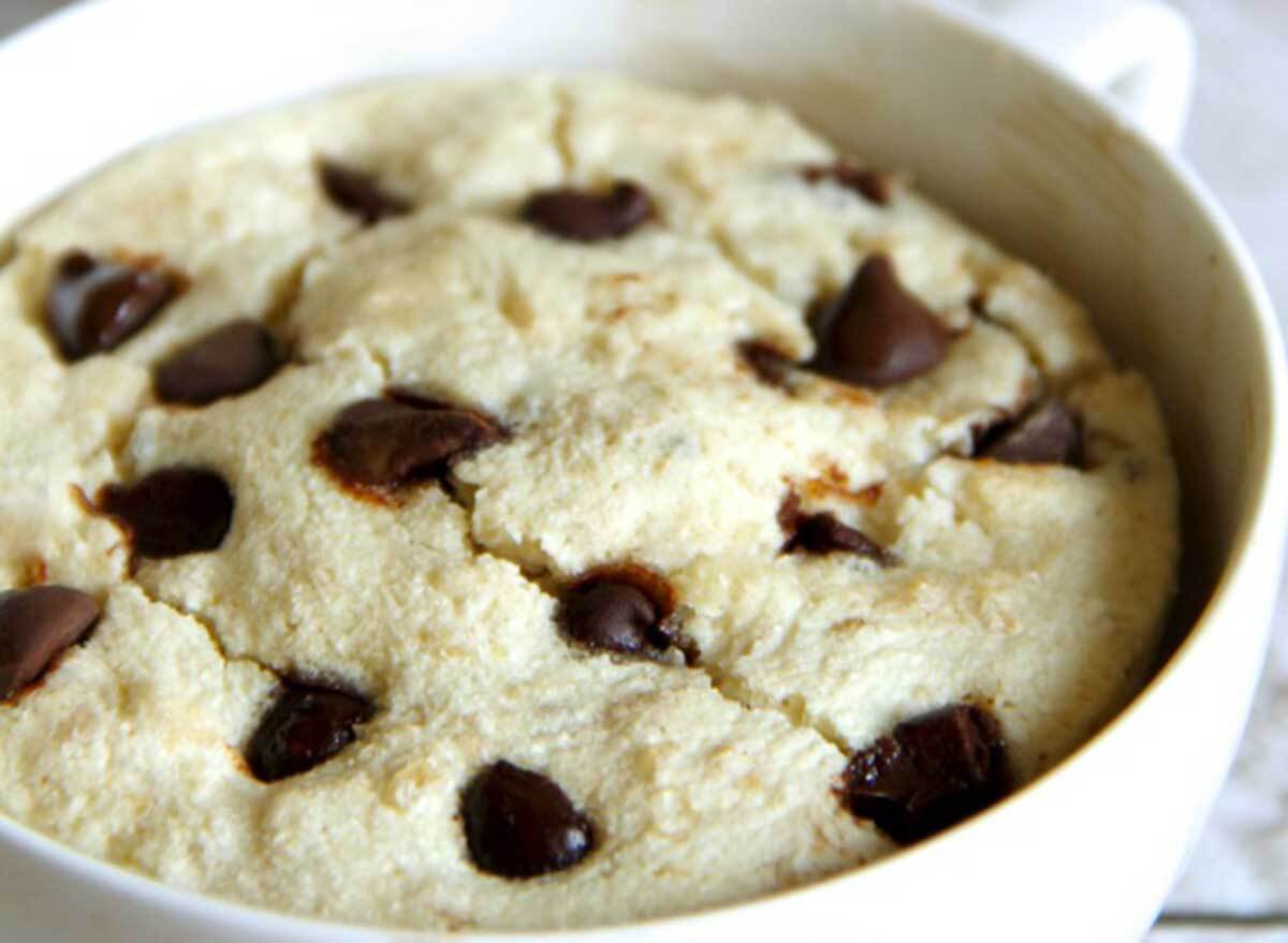 oatmeal cookie dough mug cake