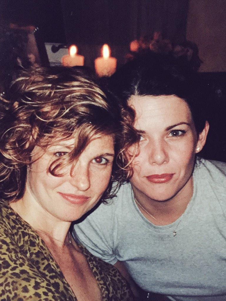 Connie Britton and Lauren Graham