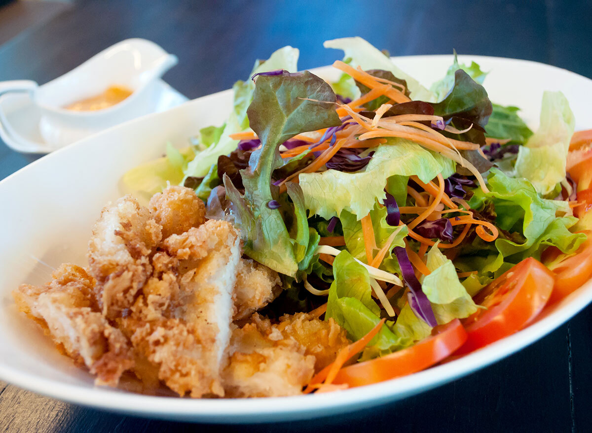 salad crispy chicken