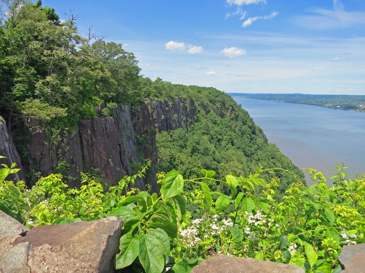 palisades cliffs new jersey state natural wonders