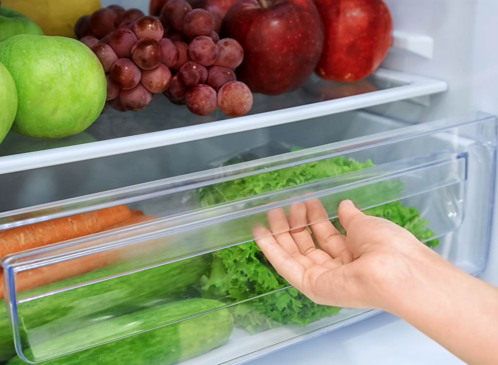 Refrigerator bottom drawer