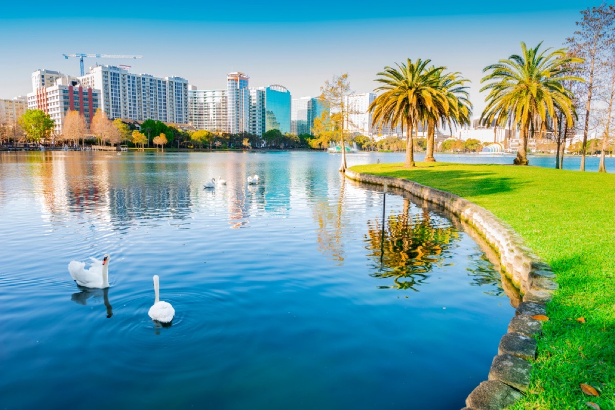 lake eola park in orlando florida