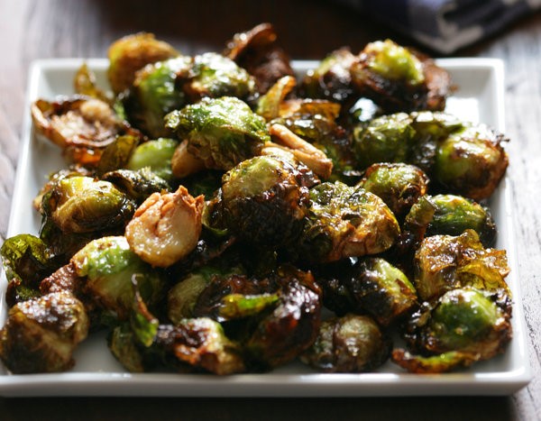 Caramelized Brussels Sprouts | 8 Vegetarian Dish Ideas for the Thanksgiving Table | Her Beauty