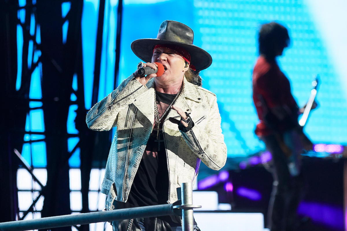 Axl Rose performing in Madrid in 2017