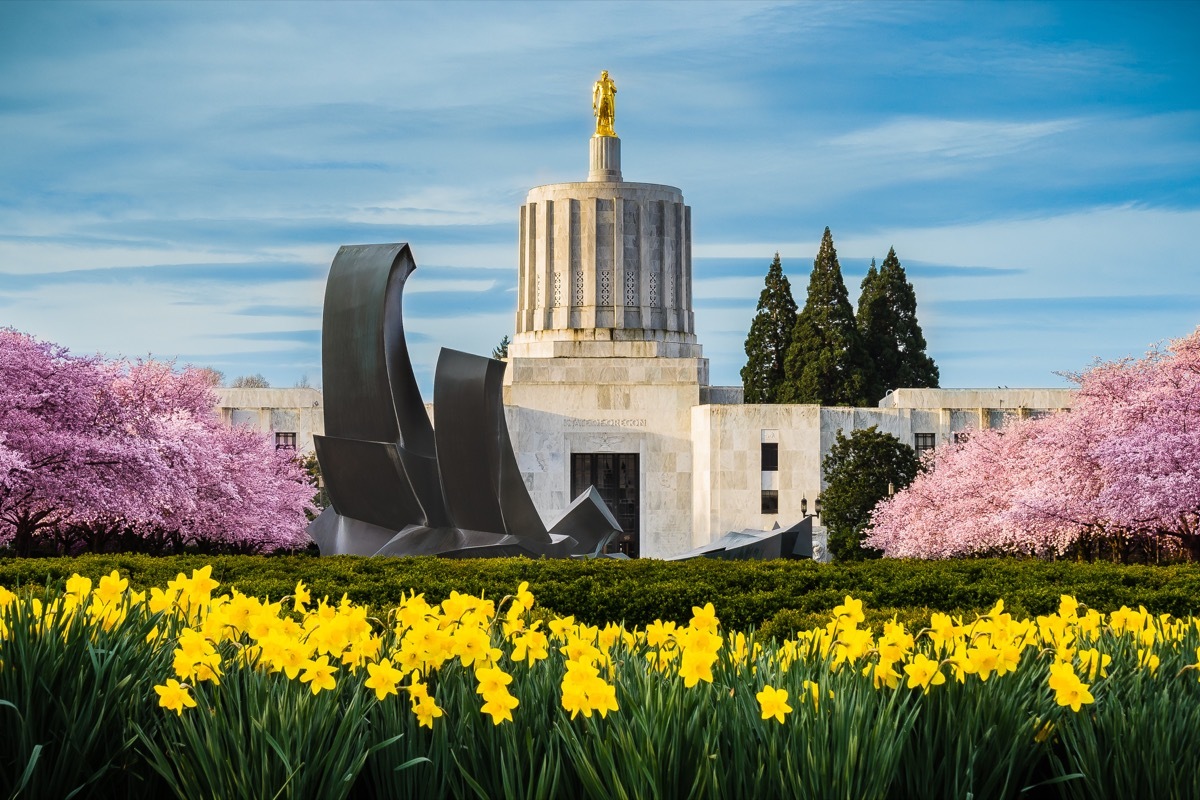 oregon state capitol buildings