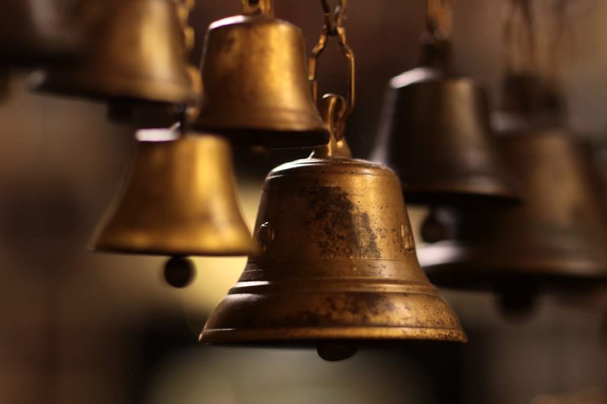 old crow's nest bell, titanic artifacts