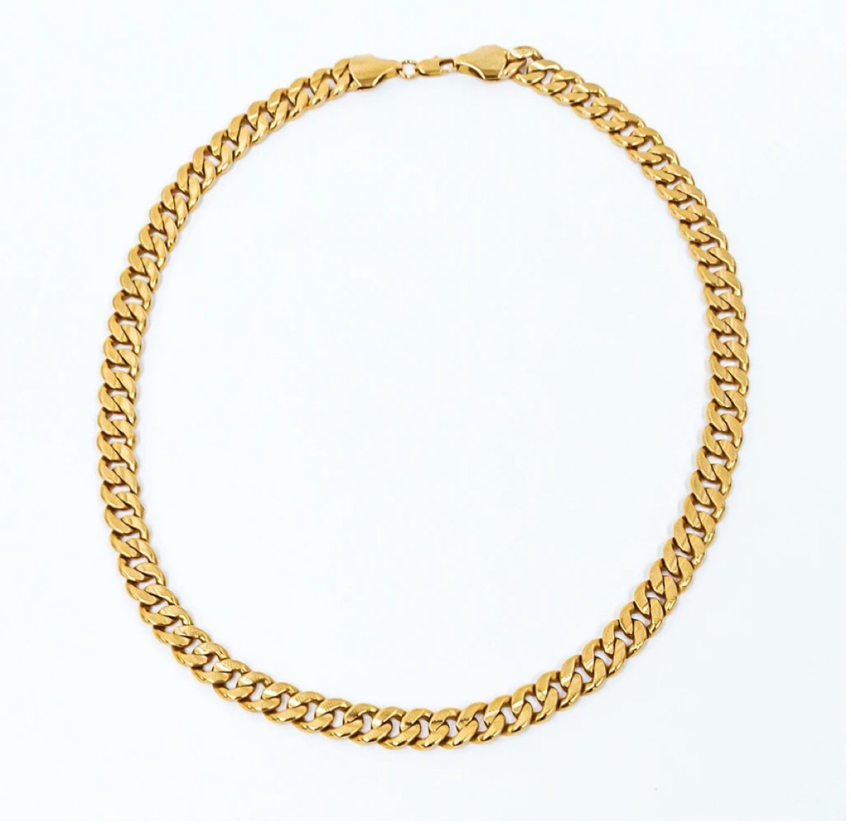 gold chain on white background