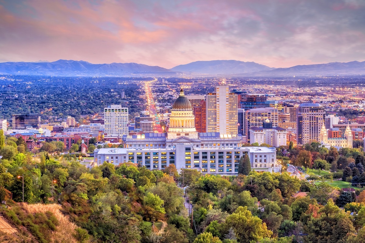 cityscape photo of Salt Lake City, Utah at dusk